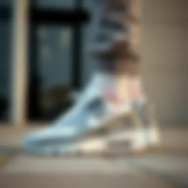 Stylish outfit combinations featuring Nike Air Max 90 Gri